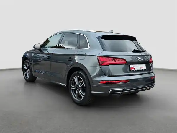 AUDI Q5 (7/17)