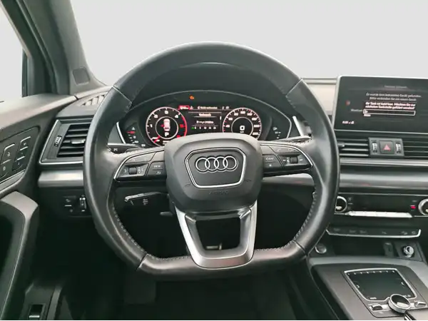 AUDI Q5 (11/16)