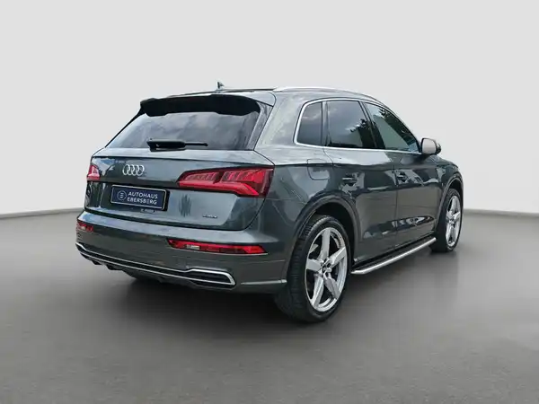 AUDI Q5 (5/16)