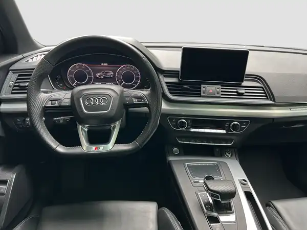 AUDI Q5 (10/16)