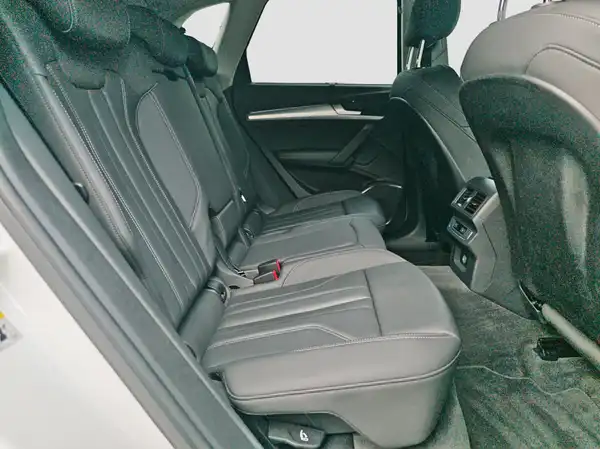 AUDI Q5 (15/16)