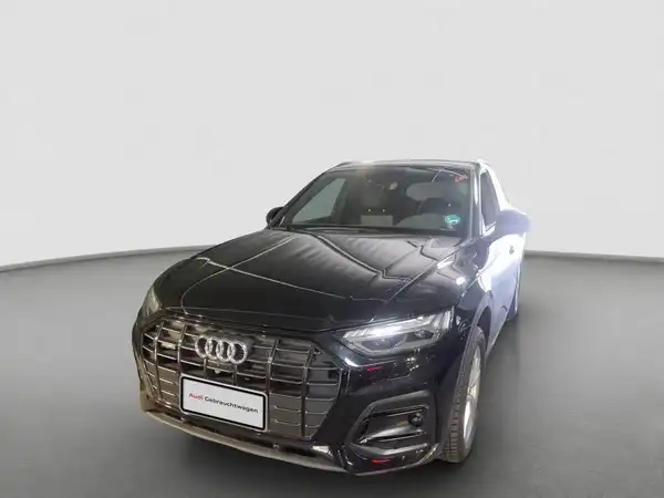 AUDI Q5 (1/4)