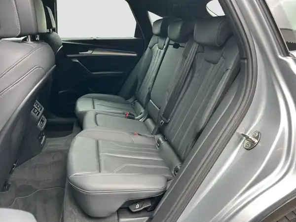 AUDI Q5 (9/16)