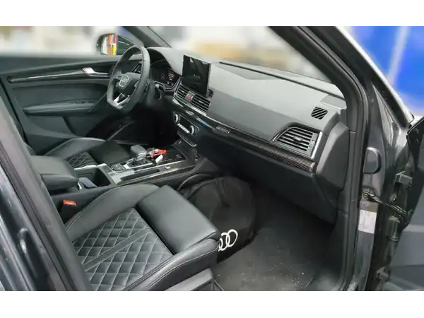 AUDI Q5 (4/4)