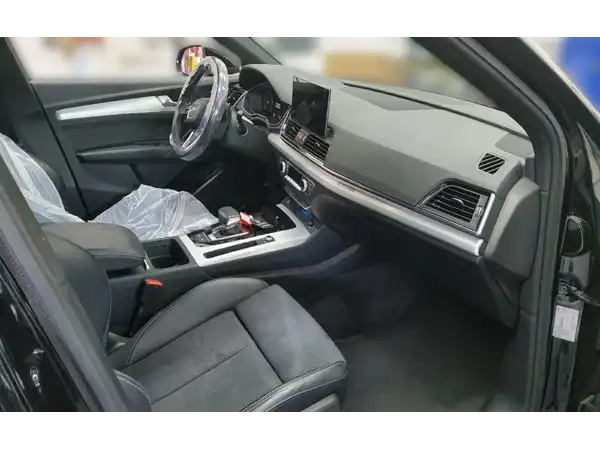 AUDI Q5 (4/4)