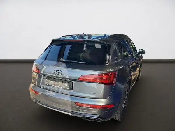 AUDI Q5 (3/4)