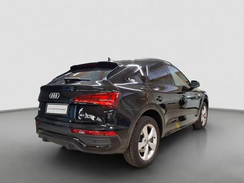 AUDI Q5 (1/3)
