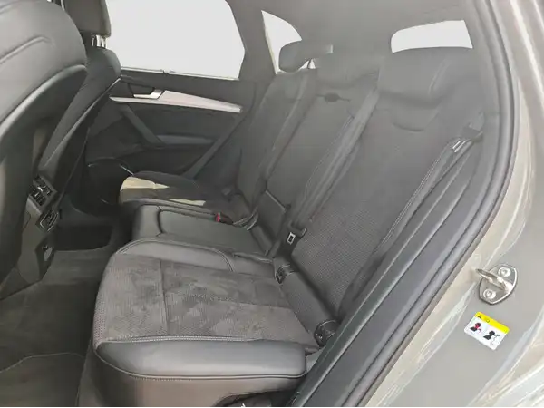 AUDI Q5 (9/16)