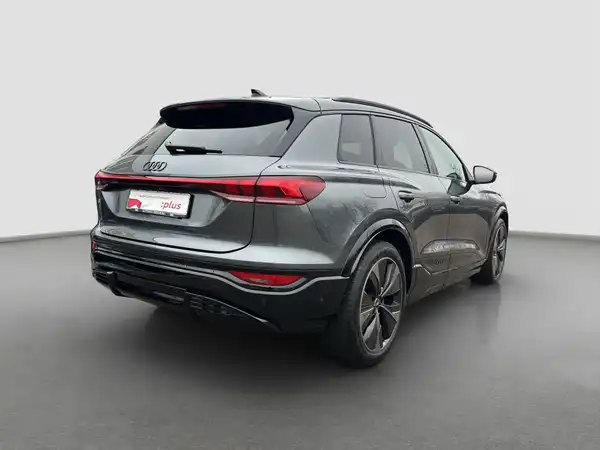 AUDI Q6 E-TRON (5/16)