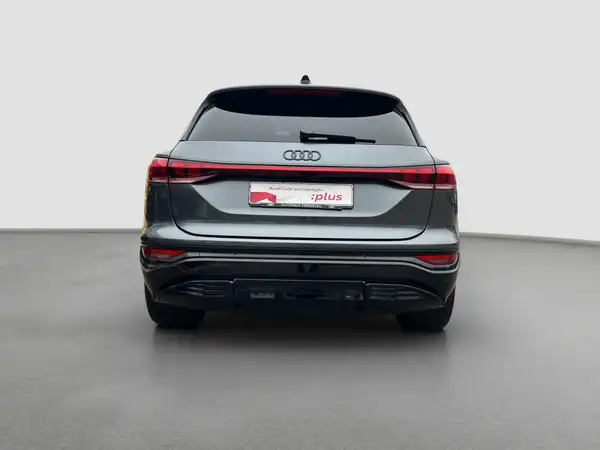 AUDI Q6 E-TRON (6/16)