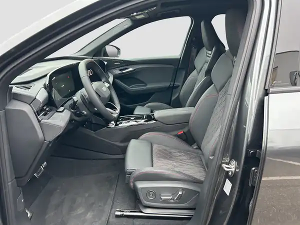 AUDI Q6 E-TRON (8/16)