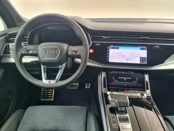 AUDI Q7 (12/18)