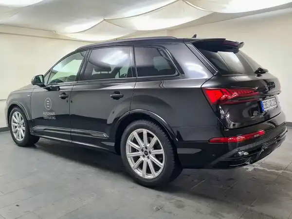 AUDI Q7 (6/18)