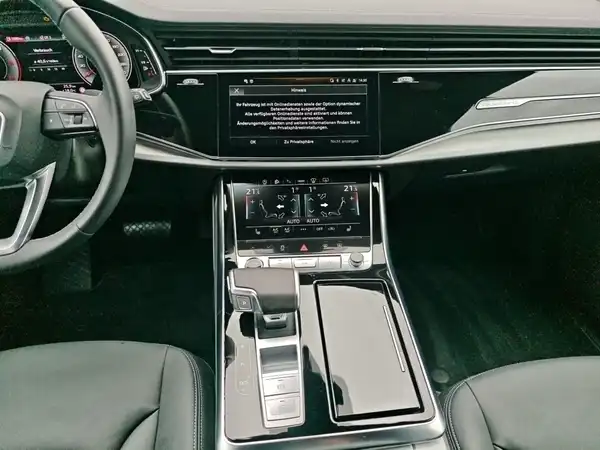 AUDI Q7 (12/17)