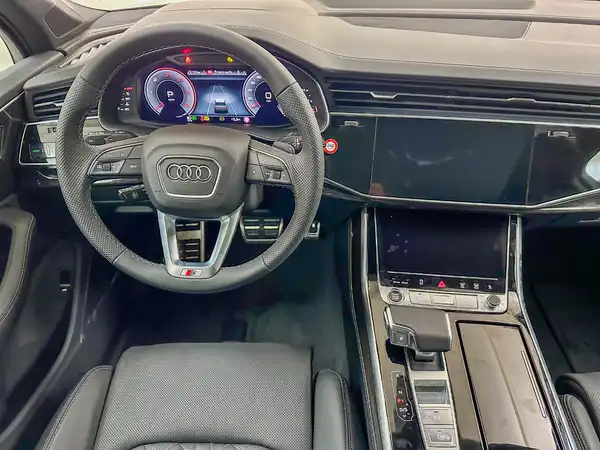 AUDI Q7 (12/21)