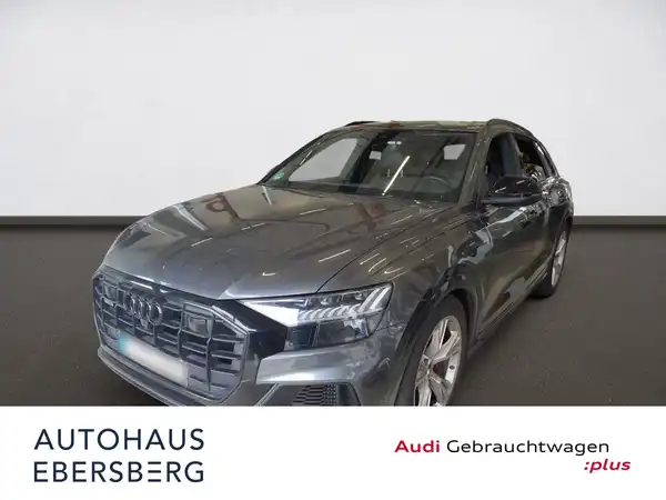 AUDI Q8 (2/10)