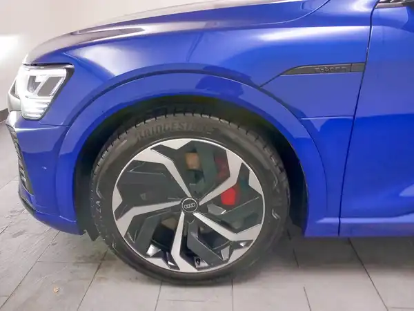 AUDI Q8 SPORTBACK E-TRON (20/20)