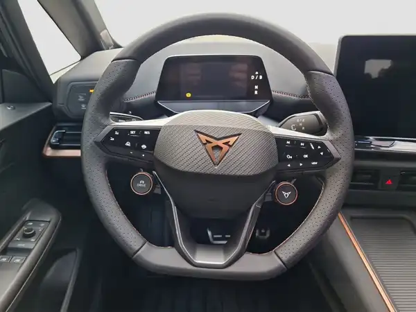 CUPRA BORN (11/16)