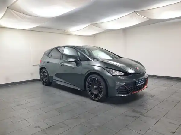 CUPRA BORN (4/17)