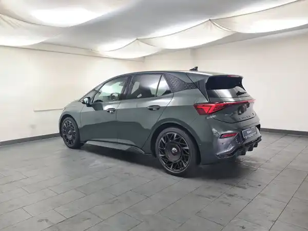 CUPRA BORN (5/17)