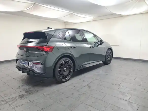 CUPRA BORN (7/17)