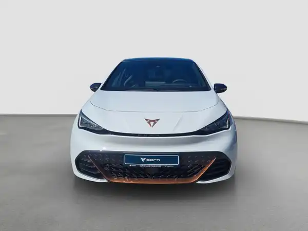 CUPRA BORN (3/17)
