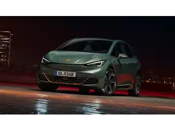 CUPRA Born  (1/4)