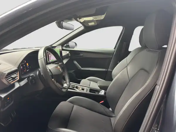 CUPRA FORMENTOR (8/16)