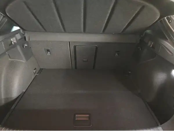 CUPRA FORMENTOR (13/16)