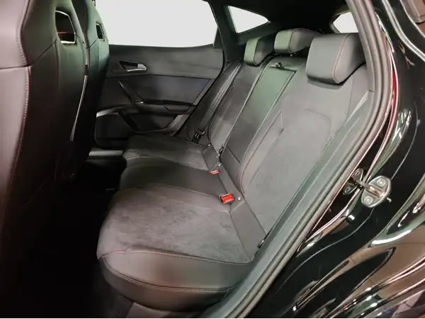 CUPRA FORMENTOR (8/15)