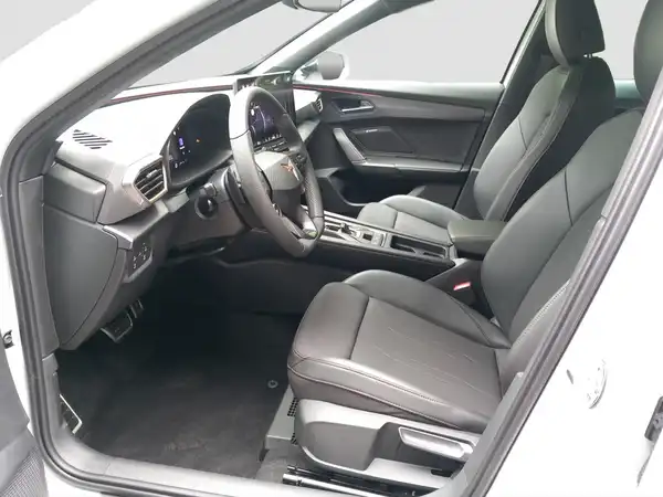 CUPRA FORMENTOR (8/16)