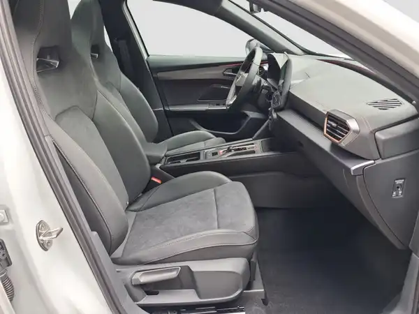 CUPRA FORMENTOR (14/16)