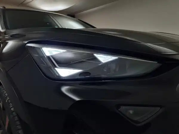 CUPRA FORMENTOR (14/17)