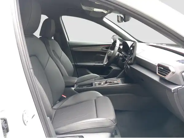 CUPRA FORMENTOR (13/15)