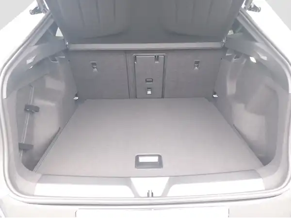 CUPRA TAVASCAN (13/17)