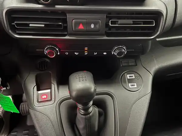 FIAT DOBLO (15/25)