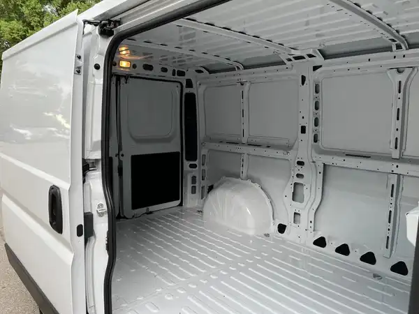 FIAT DUCATO (17/20)