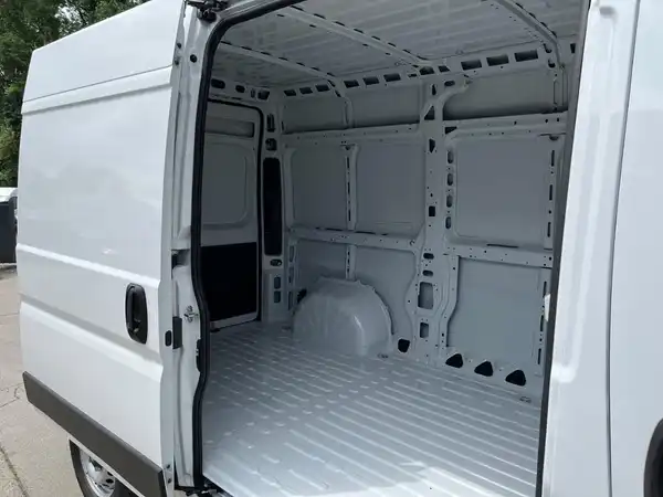 FIAT DUCATO (18/21)