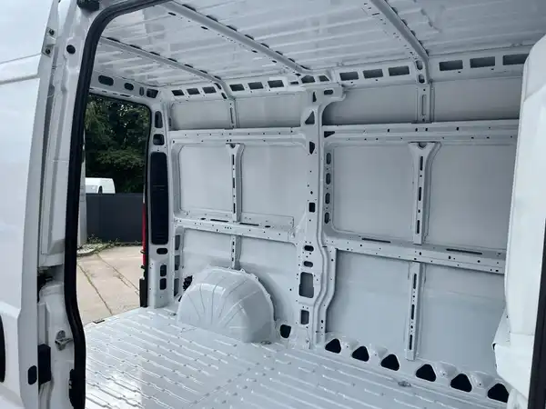 FIAT DUCATO (17/21)