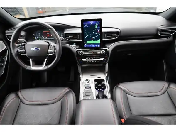 FORD EXPLORER (14/25)