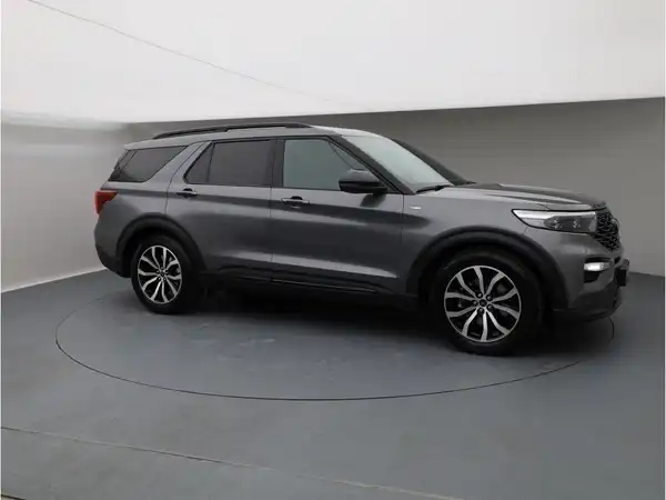 FORD EXPLORER (8/25)