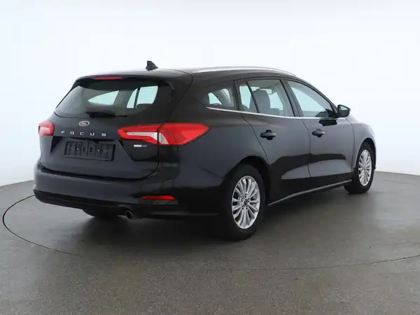FORD FOCUS (5/30)