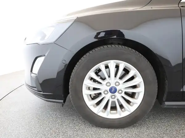 FORD FOCUS (9/30)