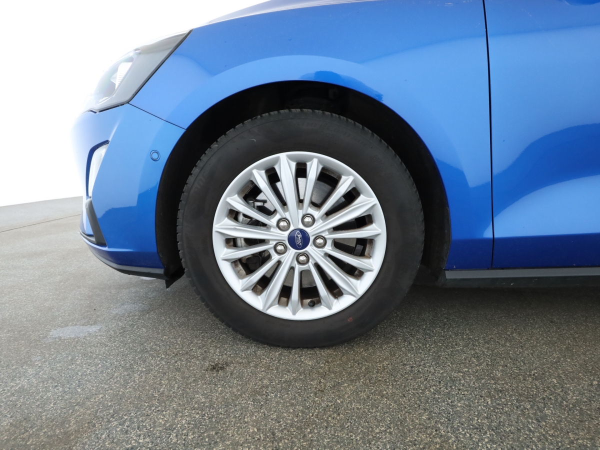 FORD FOCUS (26/30)
