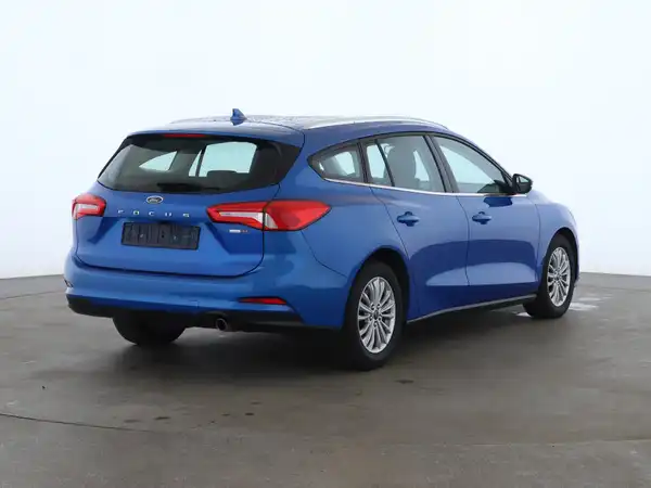 FORD FOCUS (5/30)