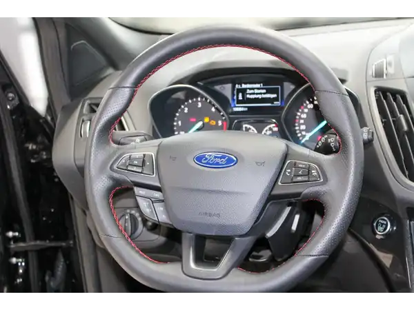 FORD KUGA (10/17)