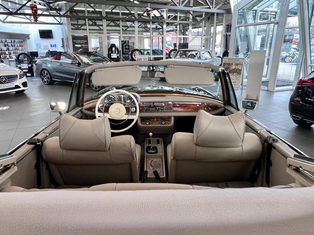 MERCEDES-BENZ 280 SE (16/20)
