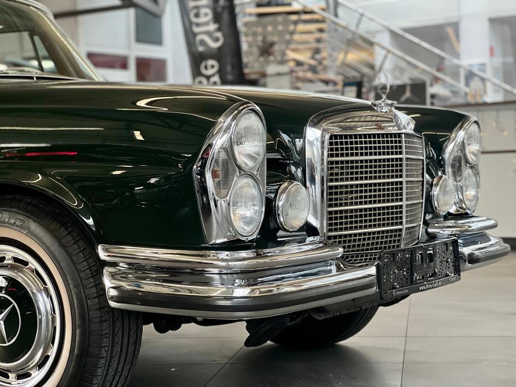MERCEDES-BENZ 280 SE (18/20)