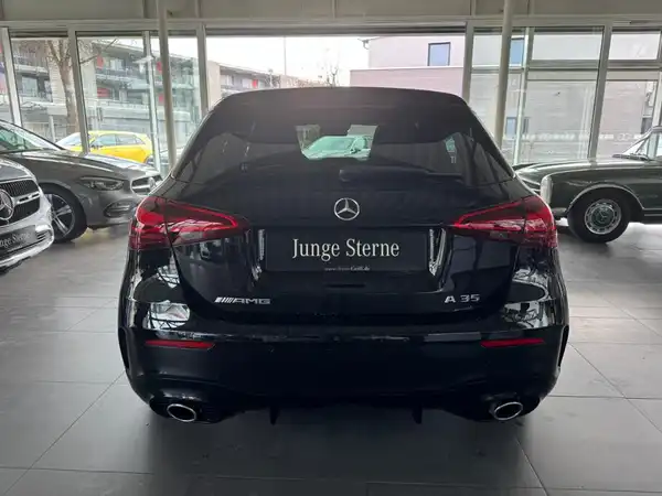 MERCEDES-BENZ AMG A 35 (4/18)