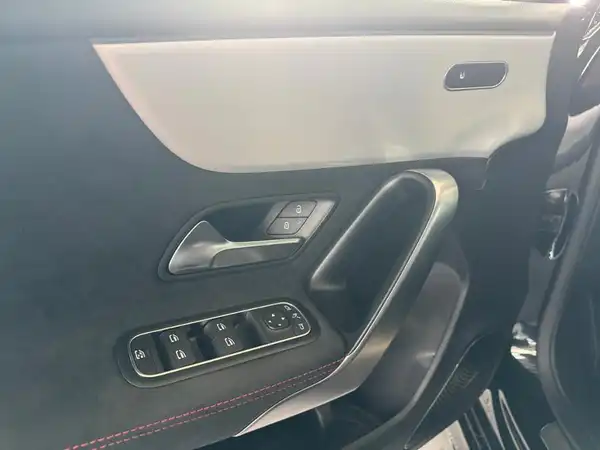 MERCEDES-BENZ AMG A 35 (9/18)